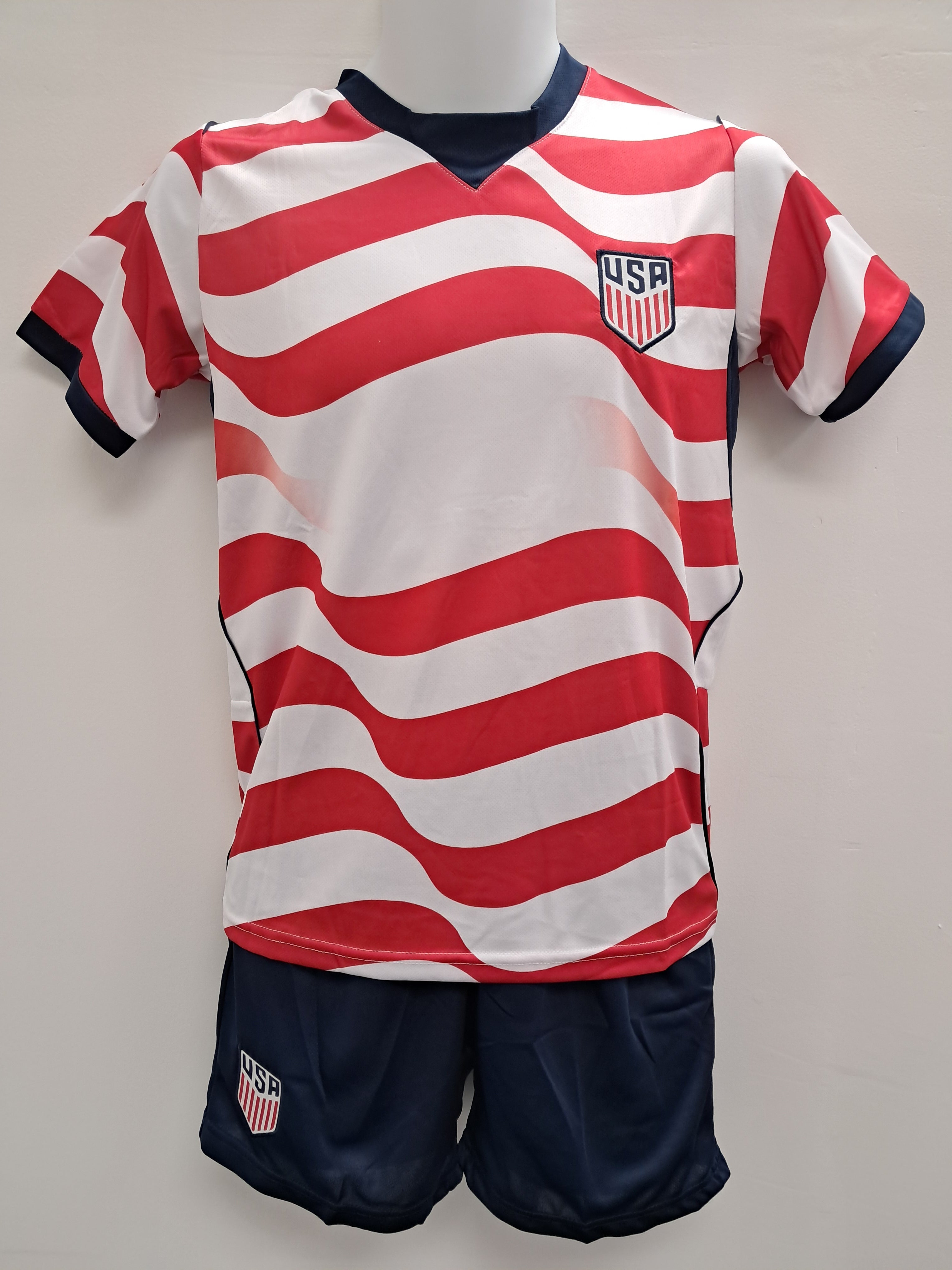 USA kid's soccer uniform home 2026 world cup.