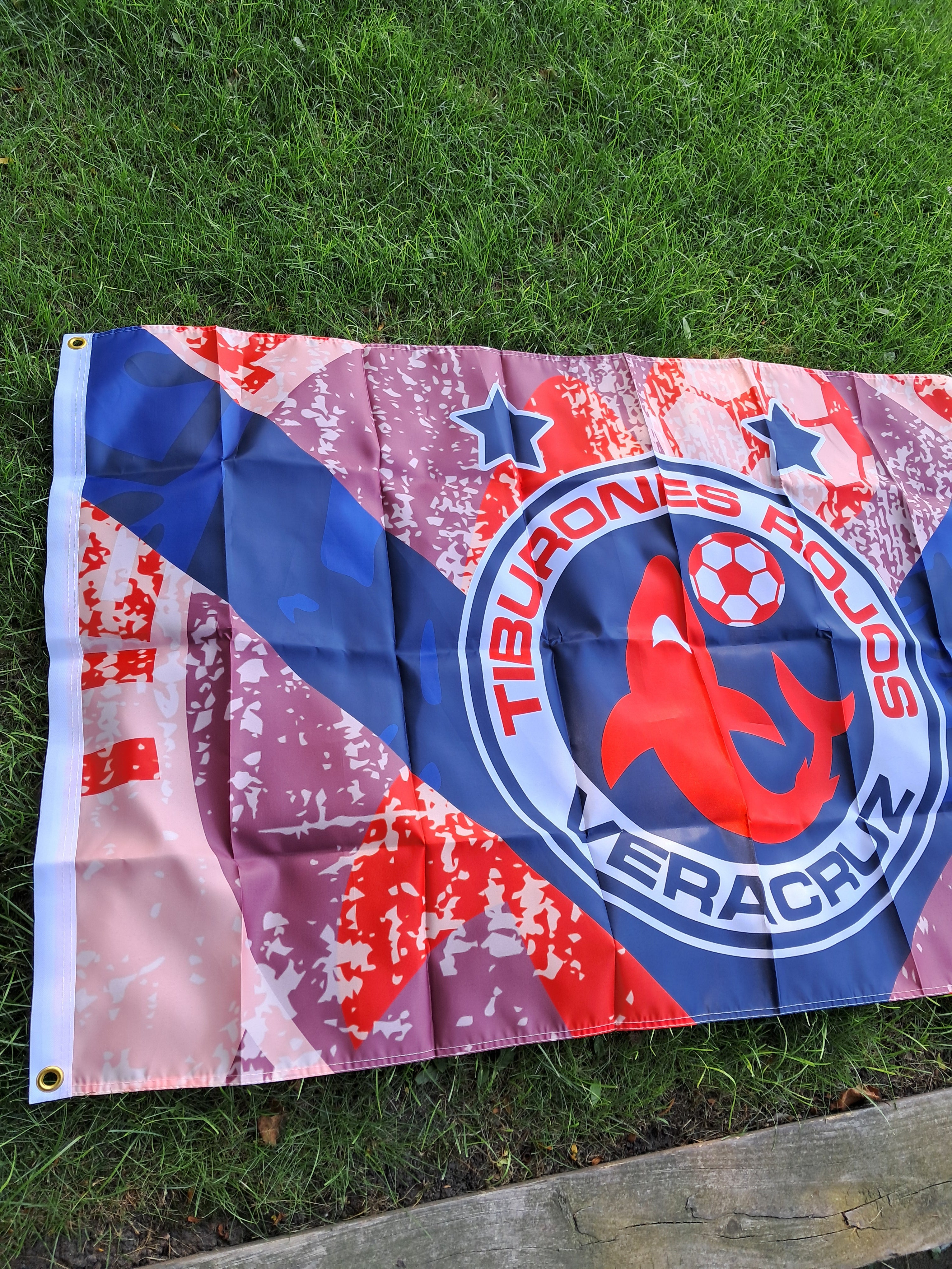 Bandera de los tiburones rojos de veracruz 3×5 ft size.