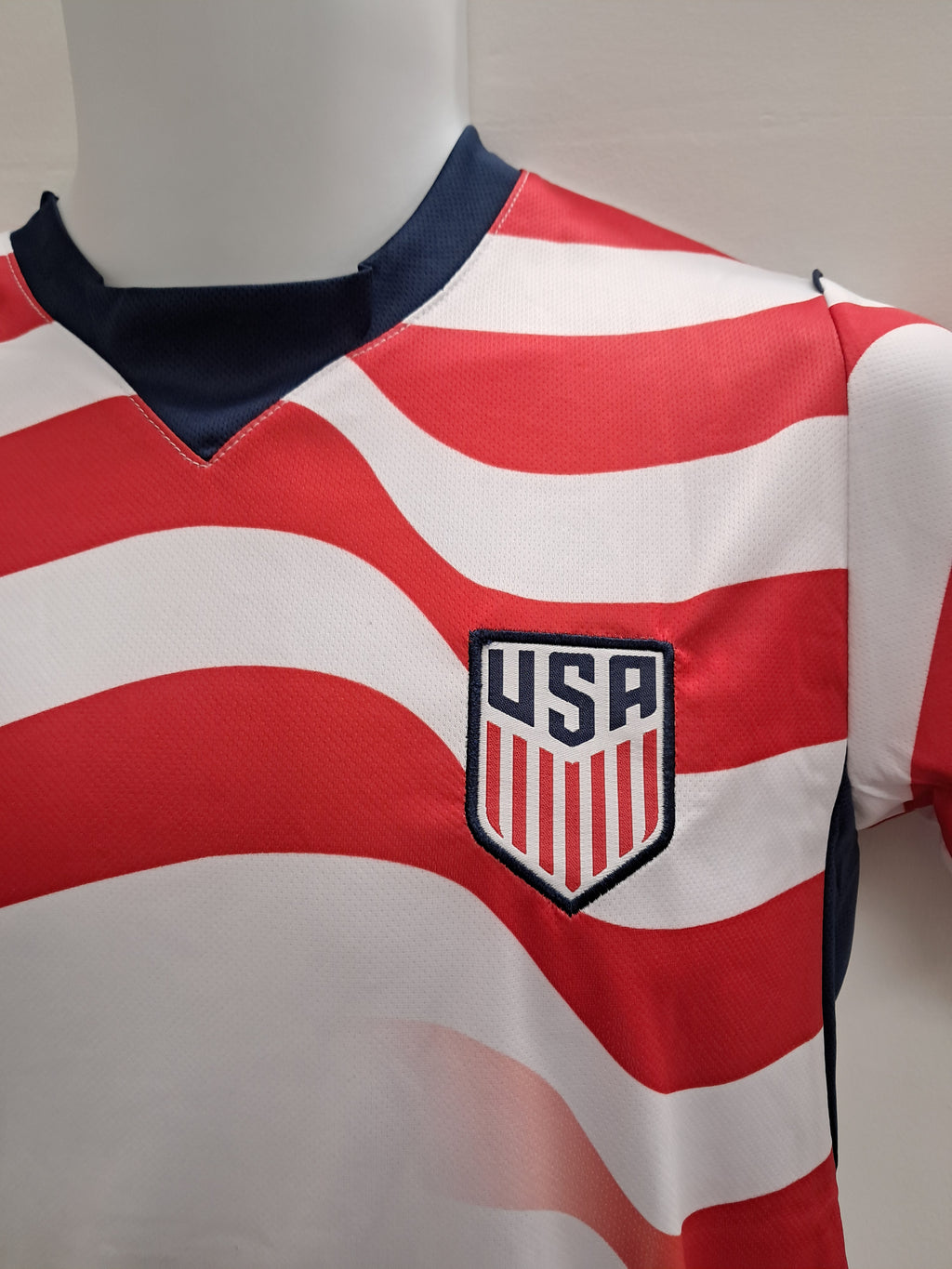 USA kid's soccer uniform home 2026 world cup.