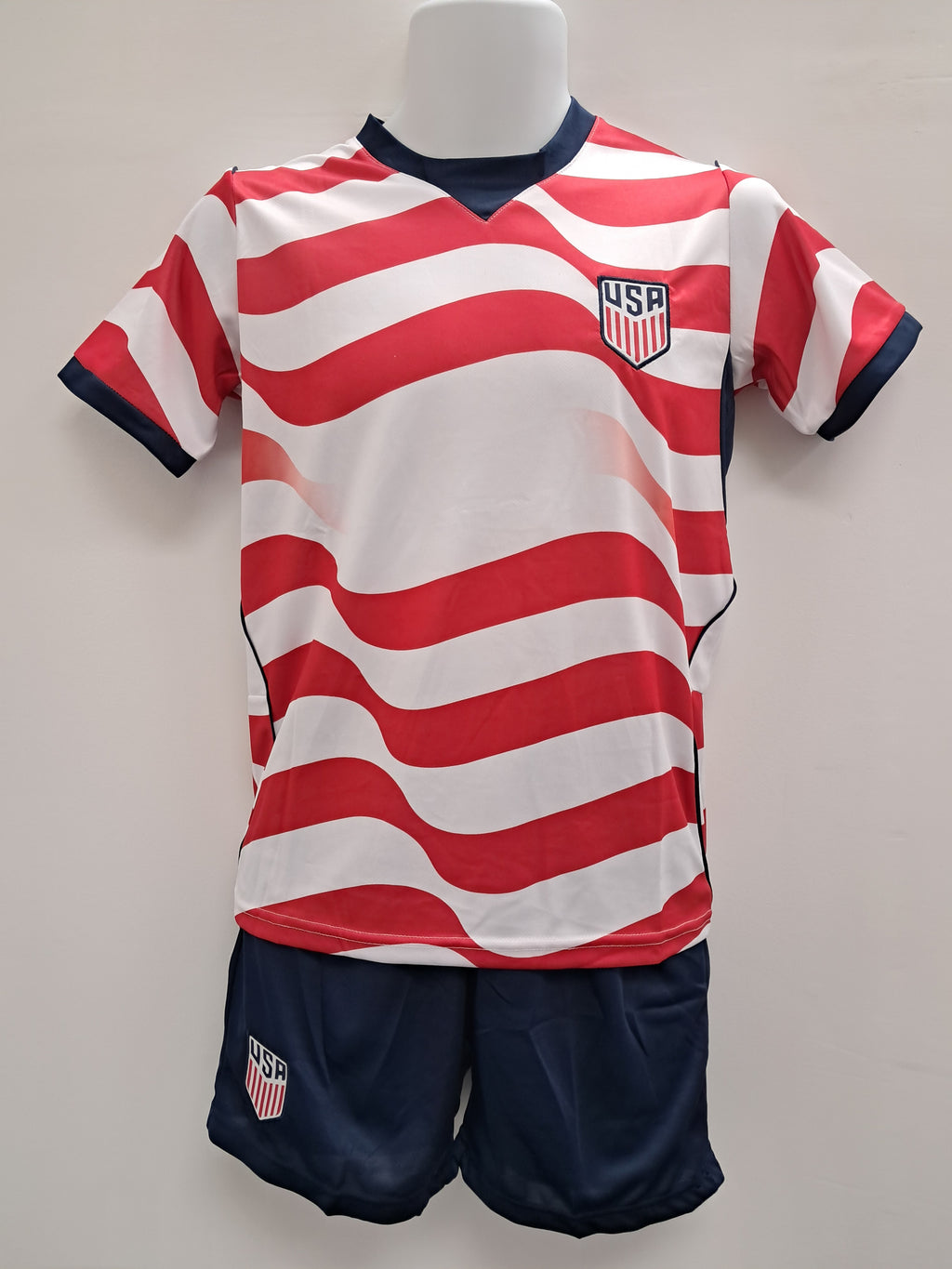 USA kid's soccer uniform home 2026 world cup.