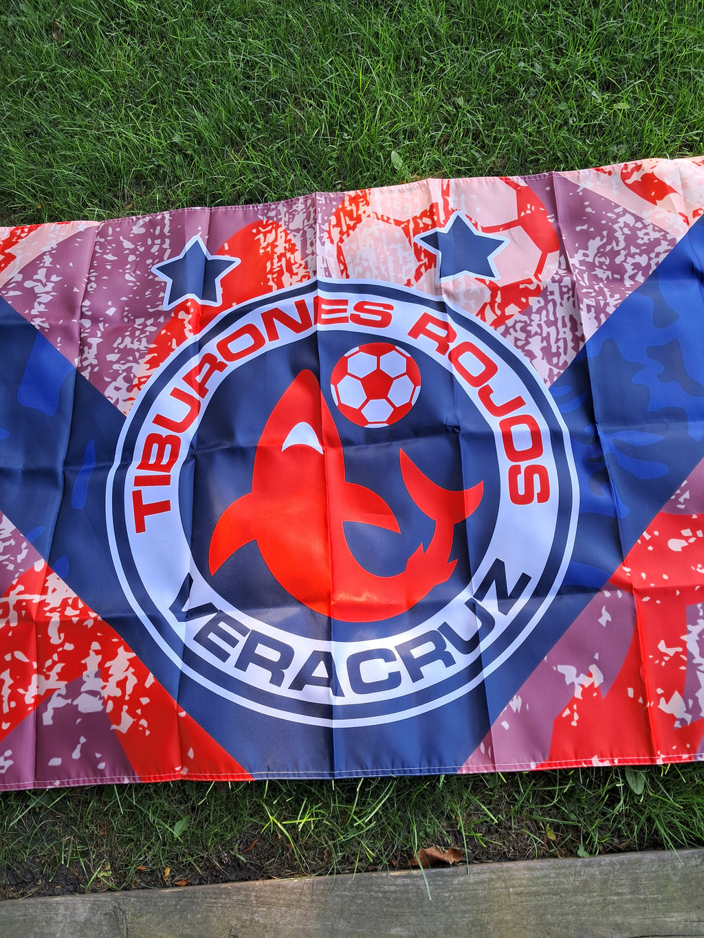 Bandera de los tiburones rojos de veracruz 3×5 ft size.